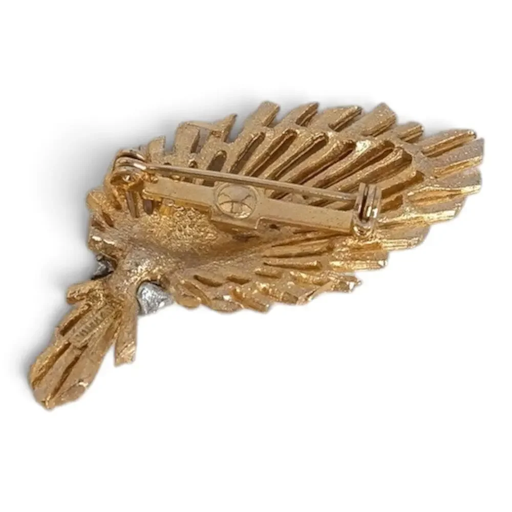 Vintage Gold Tone Fan Leaf Brooch Rhinestone Crystal Band Textured Spray
